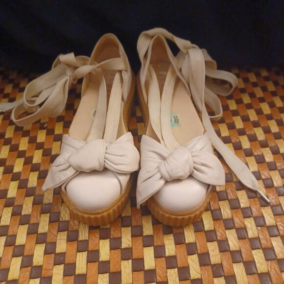 Fenty Puma Puma Fenty Rihanna Leather Tie Creepers Flats Beige Size 8.5 - Picture 1 of 6